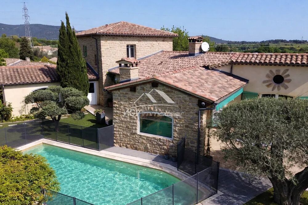 Axe Anduze-Alès propriété de prestige avec piscine