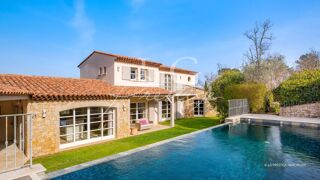  Villa à vendre 5 pièces 209 m²