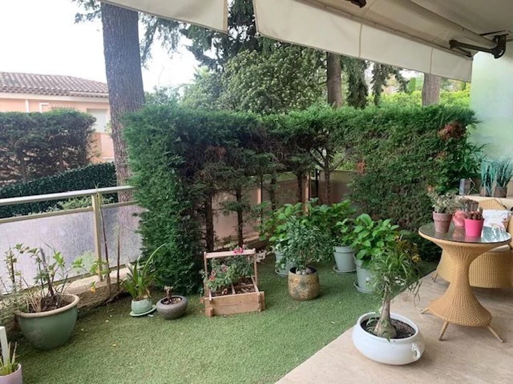 Location Appartement F3 MEUBLE EN REZ-DE-JARDIN AVEC PARKING ET CAVE Le cannet