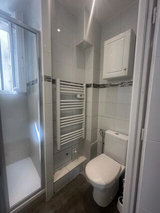  Appartement à louer 2 pièces 45 m²
