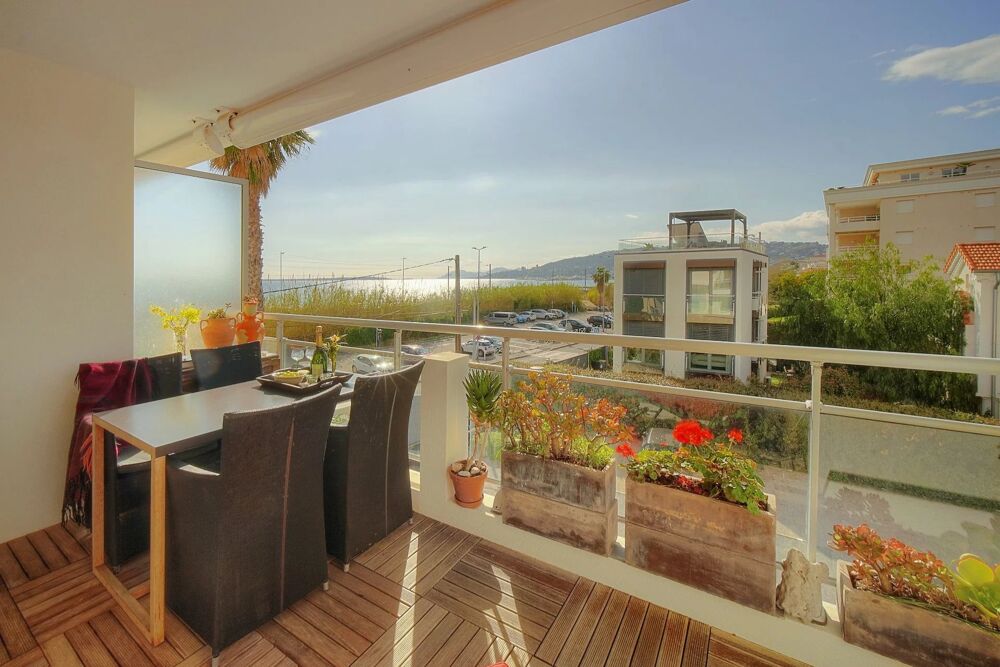 Vente Appartement Appartement 2 pièces avec terrasse vue mer, piscine sur le toit Juan-les-pins