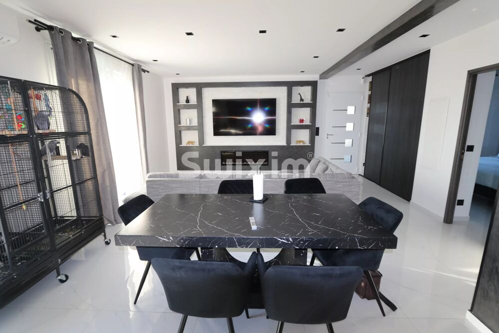 Maison avec 3 appartements contemporains
