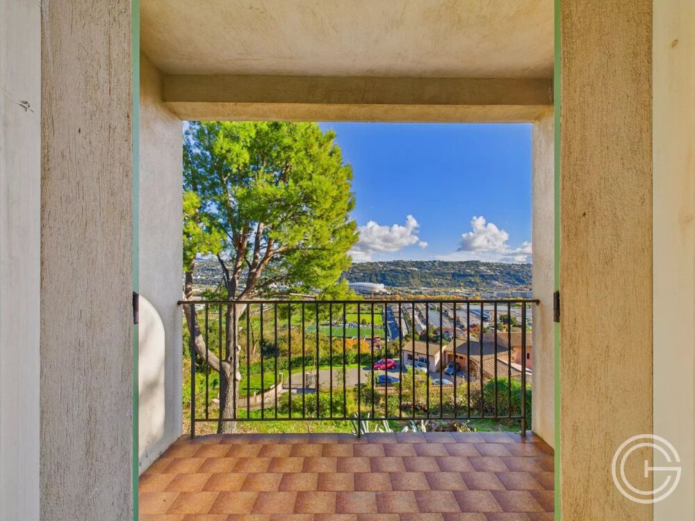 � vendre  Maison Saint-Laurent-du-Var (06700)