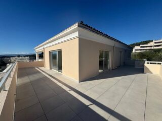  Appartement  vendre 4 pices 132 m