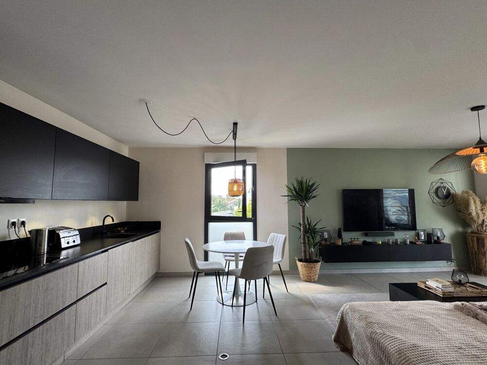 Vente Appartement SAINT-RAPHAËL - VALESCURE / T3 AVEC TERRASSE, PISCINE ET GARAGE Saint-raphaël