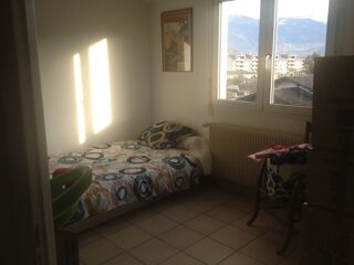  Appartement à louer 3 pièces 65 m²