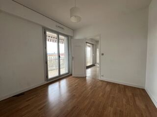  Appartement � louer 2 pi�ces 51 m�