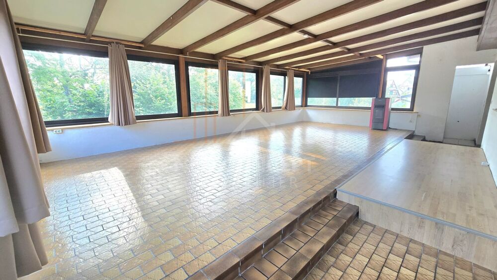 -- Spacieux 4 pièces avec terrasse et garage --