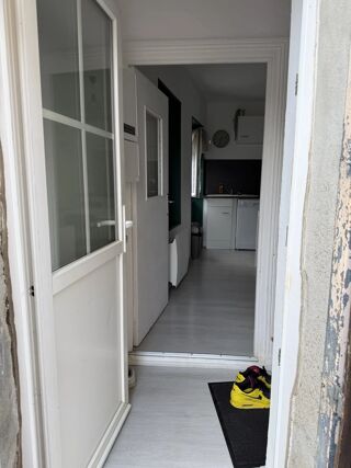 Location Maison À LOUER – Charmante maison de ville meublée, entièrement équipée Perrier