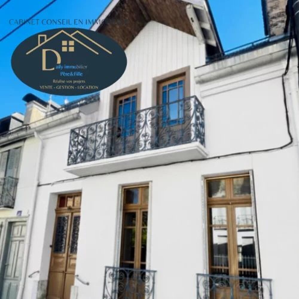 Vente Maison Maison type 5 plein centre luchon avec jardin 211m² Bagnères-de-luchon