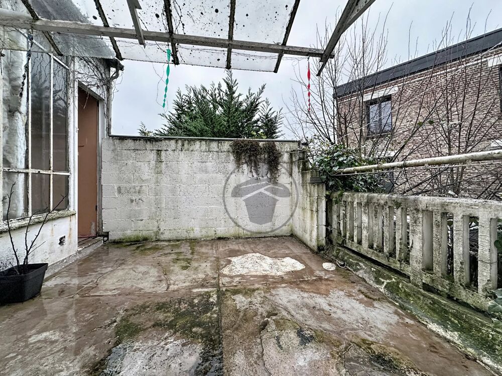Appartement 4 pièces  74 m² avec terrasse  Fort potentiel