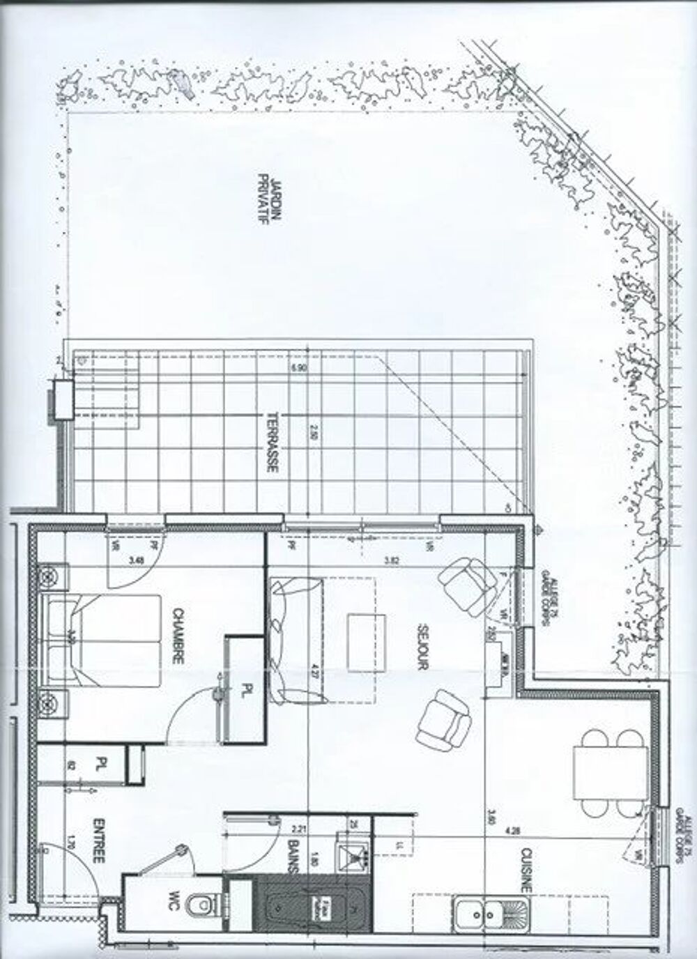 RARE à Sassenage  T2 en rez-de-jardin avec terrasse et extérieu