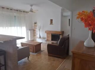  Appartement à louer 3 pièces 60 m²