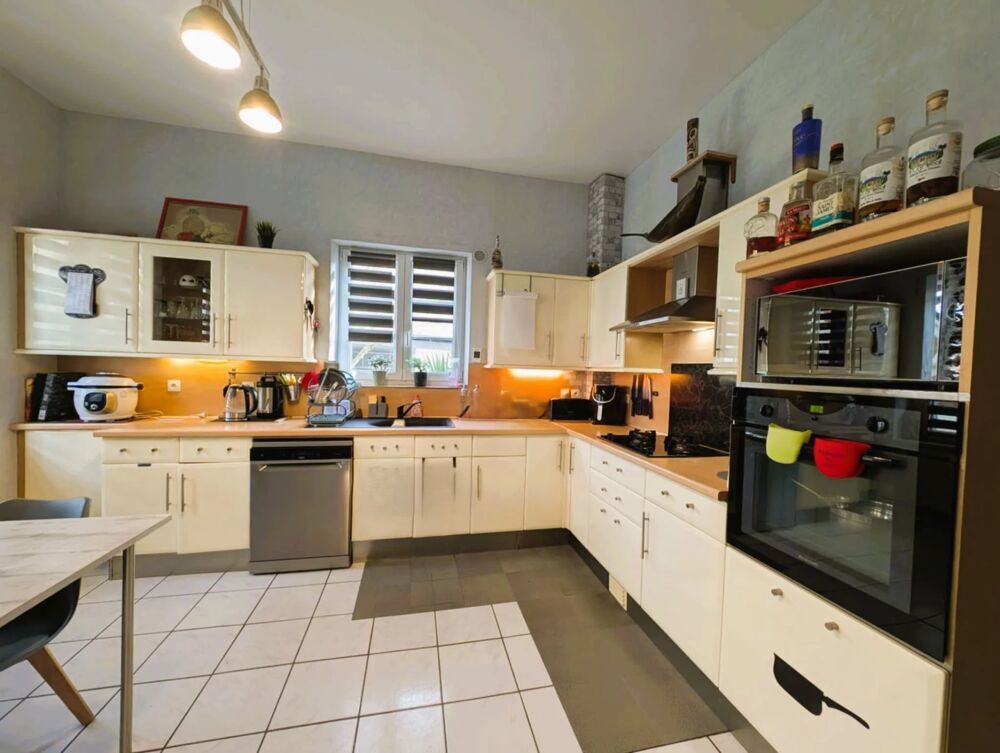Vente Appartement BISCHWILLER, beau compromis entre un appartement et une maison A Bischwiller