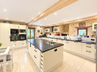  Maison à vendre 11 pièces 400 m²