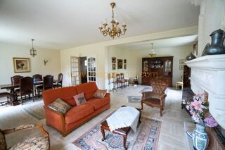  Maison à vendre 8 pièces 319 m²