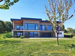 Maison � vendre 7 pi�ces 244 m�
