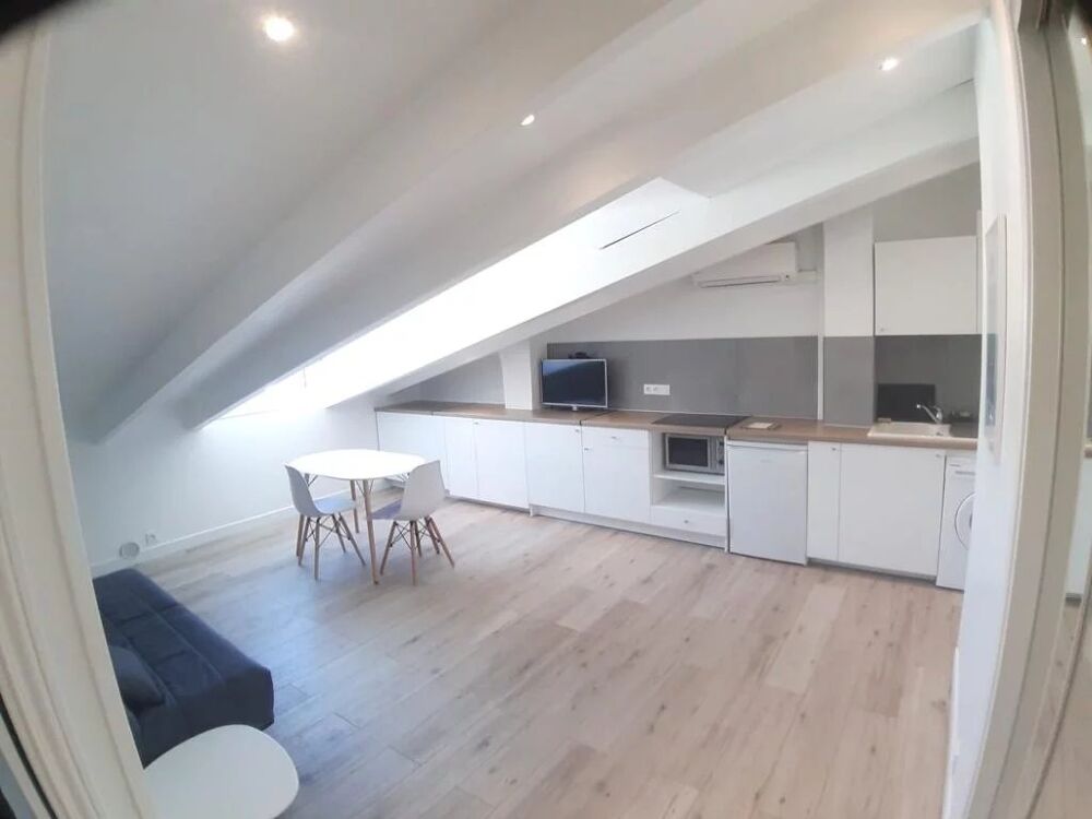 Location Appartement Deux pièces situé au carré d'or de Nice Nice