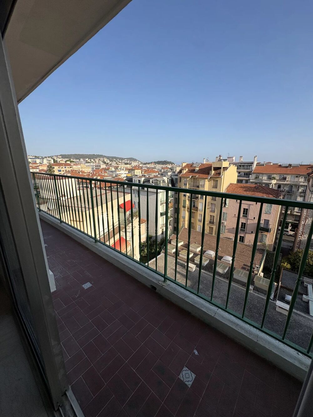 Location Appartement Deux pièces de 47m² avec balcon et cave Nice