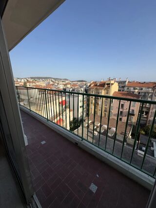  Appartement à louer 2 pièces 47 m²