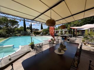  Maison à vendre 12 pièces 375 m²