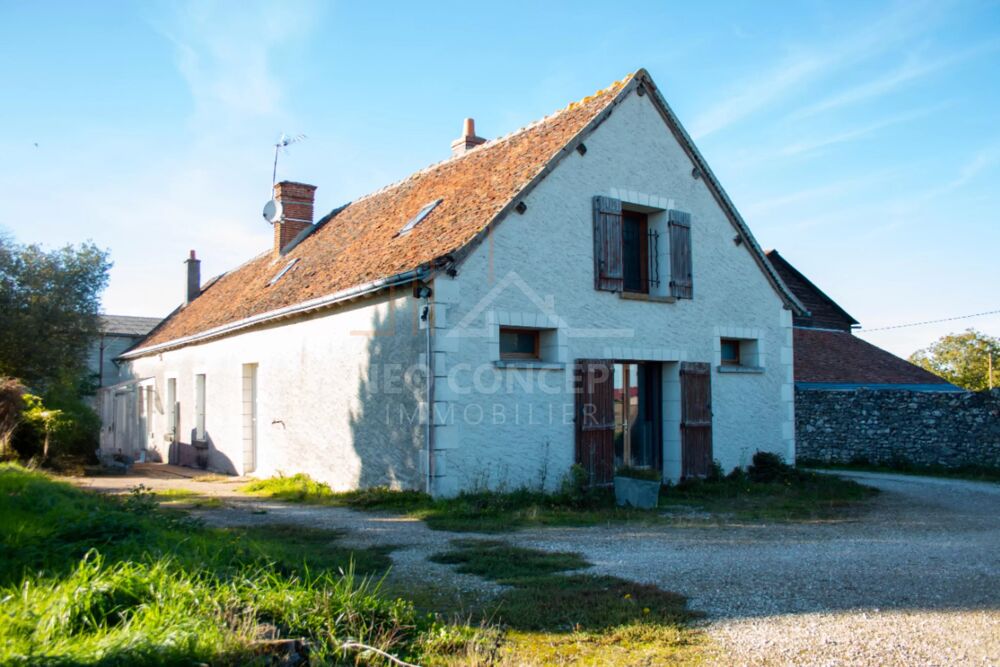 MAISON DE 137M² ENVIRON , TRES BEAU POTENTIEL- SORTEZ VOS OUTILS