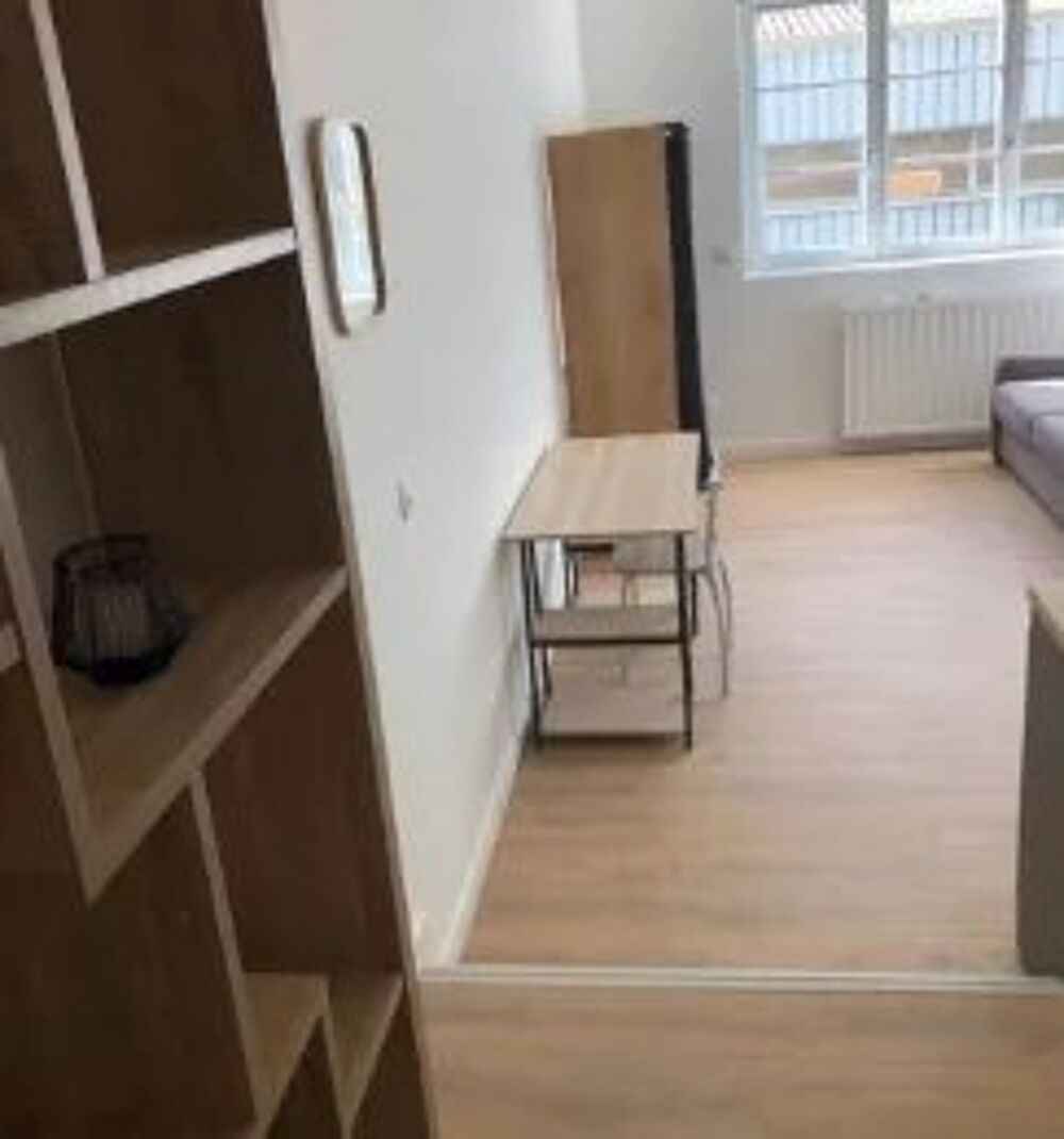 Location Appartement Studio de 28m² refait à neuf avec cave La gaude