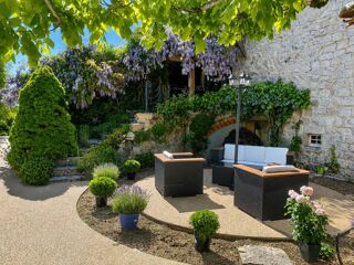  Maison à vendre 11 pièces 266 m²