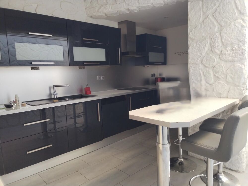Vente Maison IMMEUBLE, LOCAL COMMERCIAL ET MAISON DE VILLE Chéroy