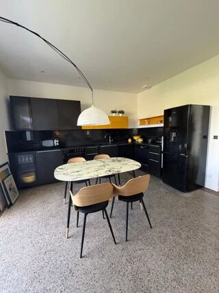  Appartement à louer 3 pièces 68 m²