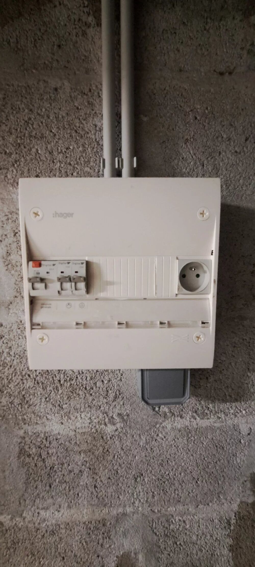 Vente Parking/Garage Garage 19 m2 avec électricité Grenoble