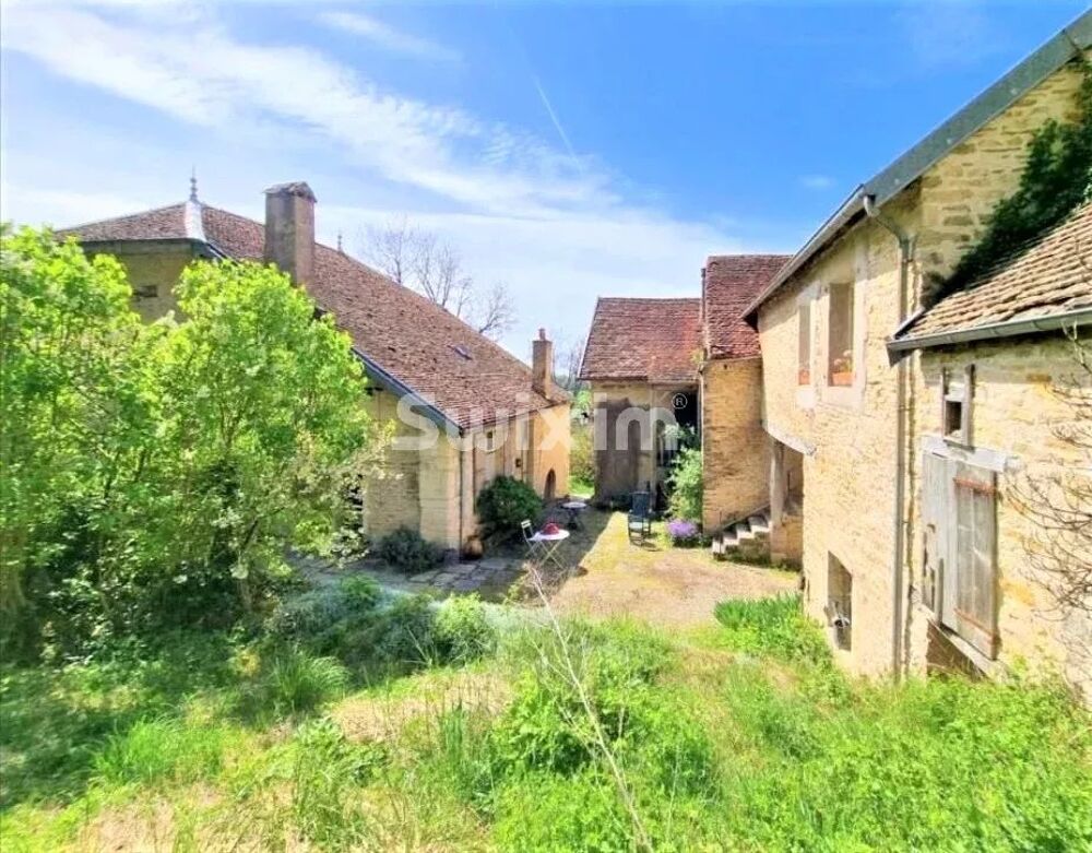 PROPRIETE - ANCIEN PRESBYTERE ET DEPENDANCE du XVI ème