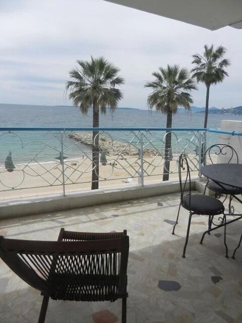   Meubl� :  DEUX PIECES MEUBLEES AVEC TERRASSE Appartement - 2 pi�ce(s) - 50 m�