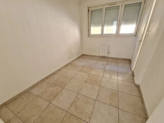  Appartement à louer 2 pièces 32 m²
