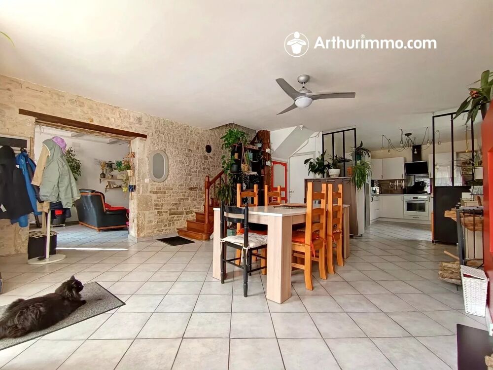 Maison en pierre à 5 min d'Aulnay