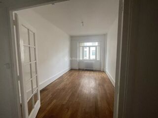  Appartement à louer 2 pièces 45 m²