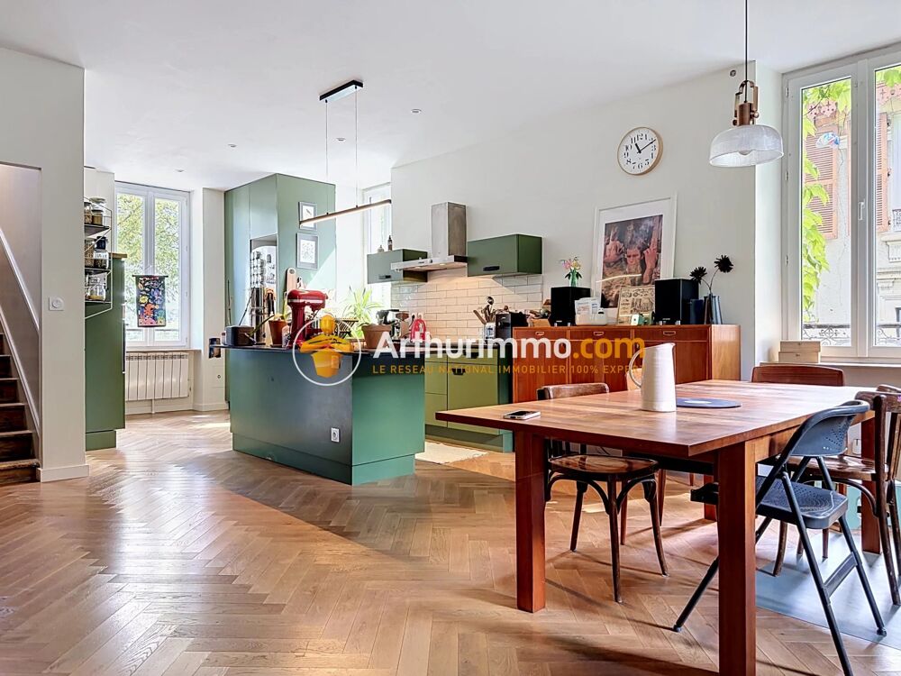 Maison familiale rénovée avec 4 chambres et grande pièce de vie