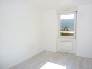  Appartement à louer 3 pièces 72 m²