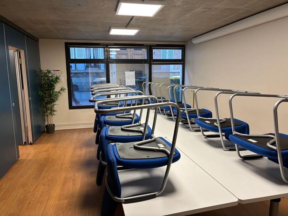   BUREAU SPACIEUX À VENDRE À AMIENS – 417 M², 10 PIÈCES Amiens