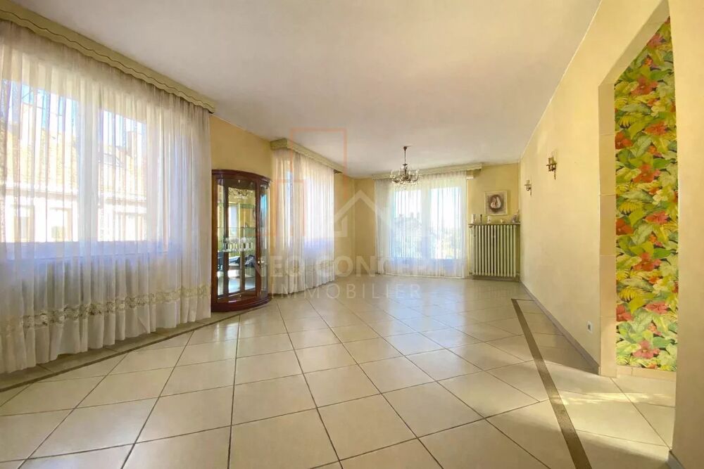 Maison plain pied 4 pièces 95 m² - parcelle 768 m²