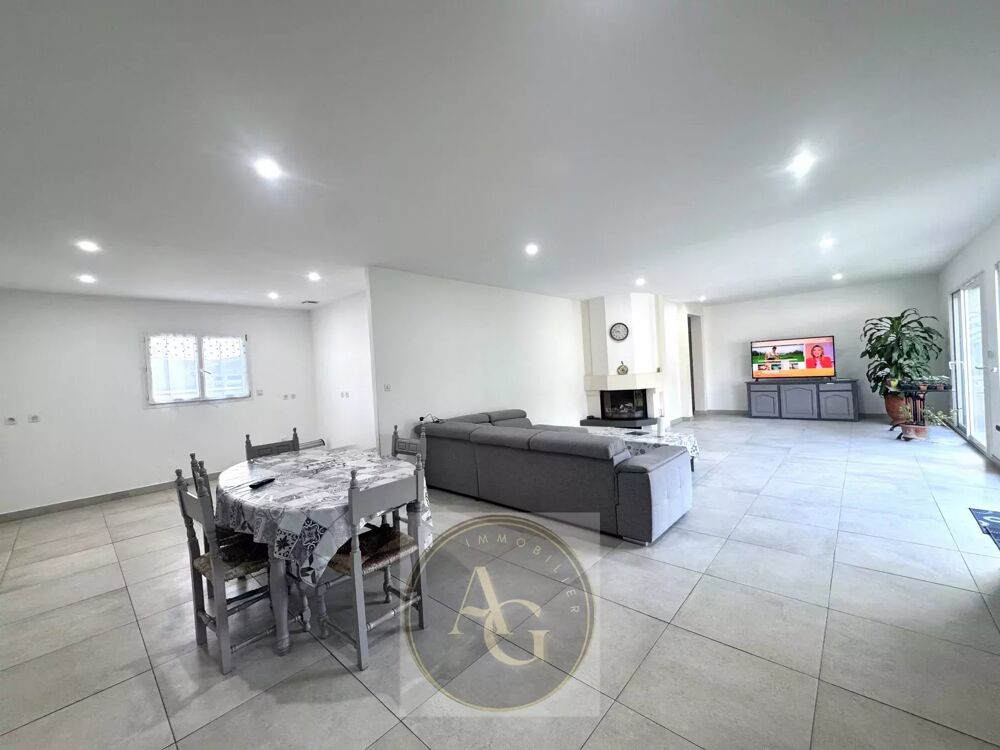 Vente Maison Villa 130m2 plain pied T4 avec jardin et garage à Villeneuve la Villeneuve-la-comptal