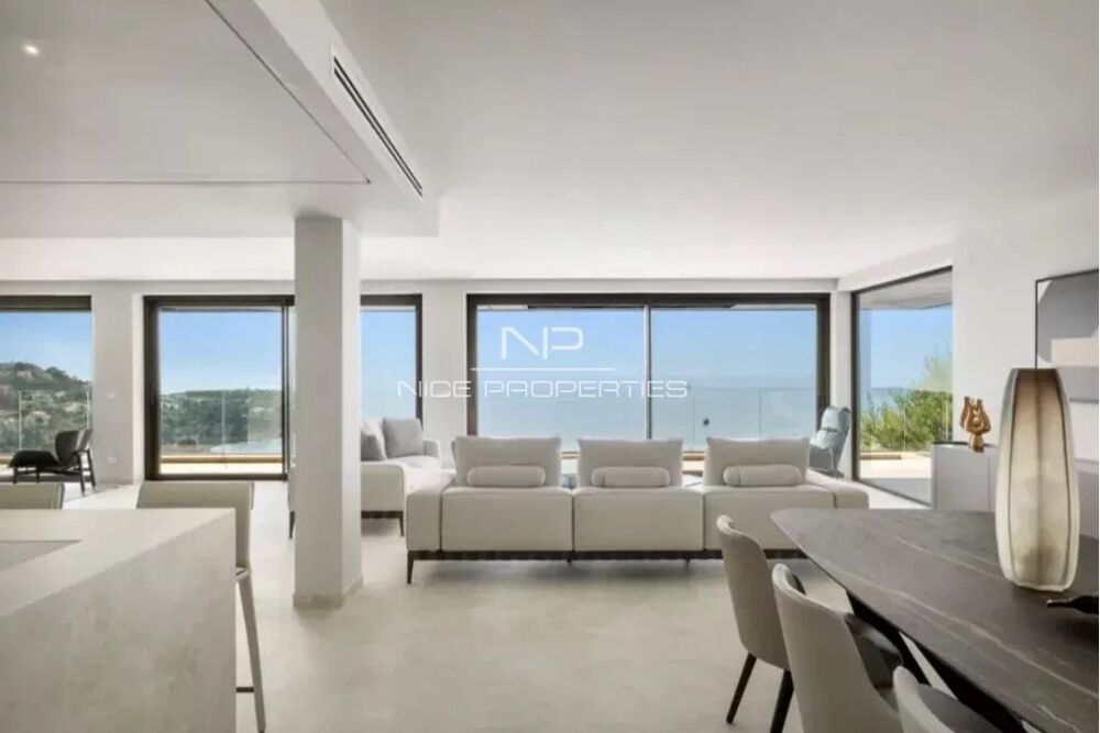 Roquebrune-Cap-Martin, aux portes de Monaco, villa dexception d