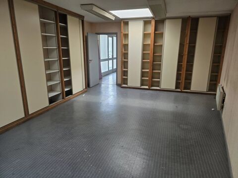 LOCAL COMMERCIAL - BUREAU 450 43250 Sainte-florine