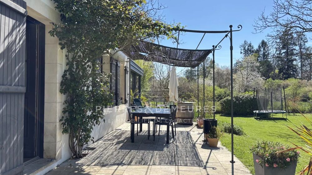GRANDE MAISON FAMILIALE AVEC BELLES PRESTATIONS