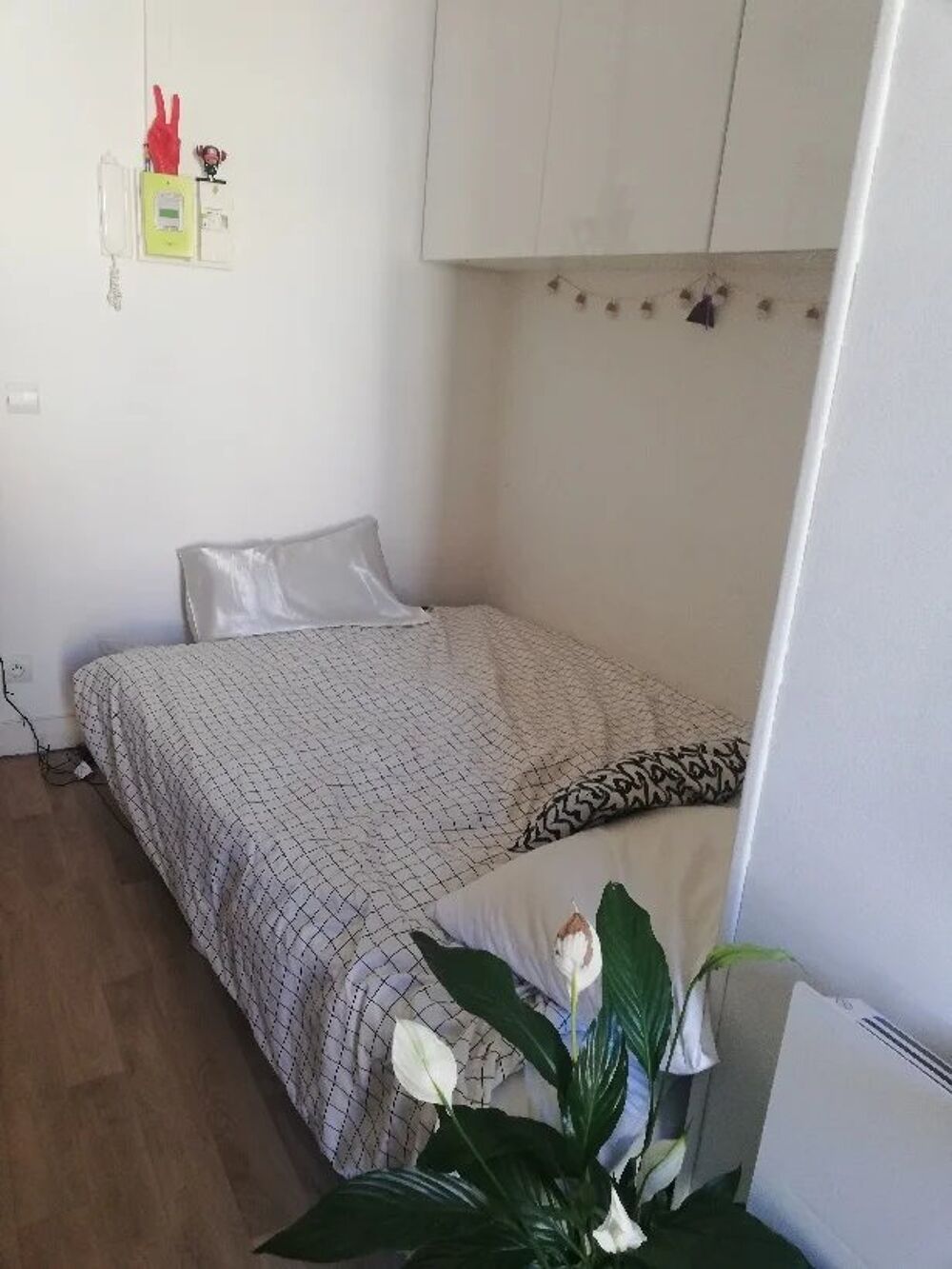 Location Appartement Studio avec balcon - Loyer 460euros Nice