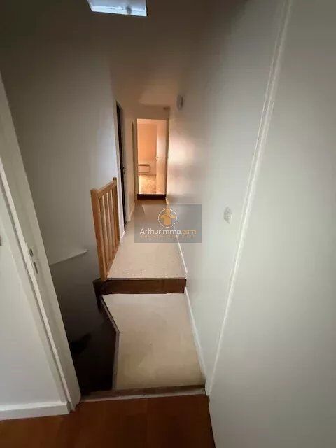  Appartement � louer 4 pi�ces 116 m�