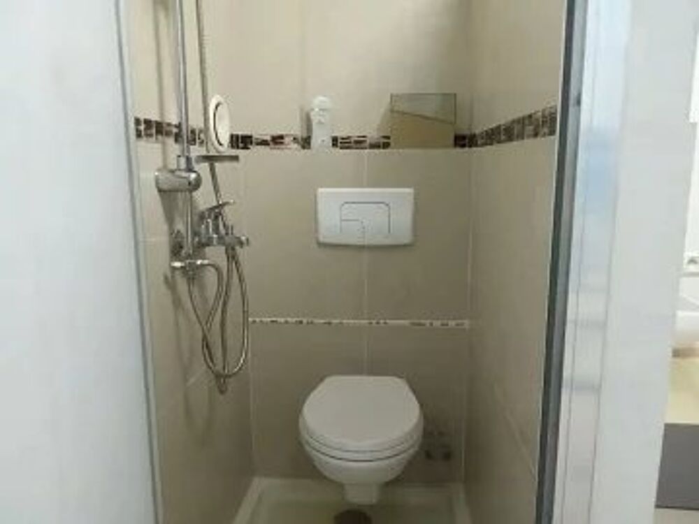 Location Appartement Studio au centre ville toutes charges comprises Nice