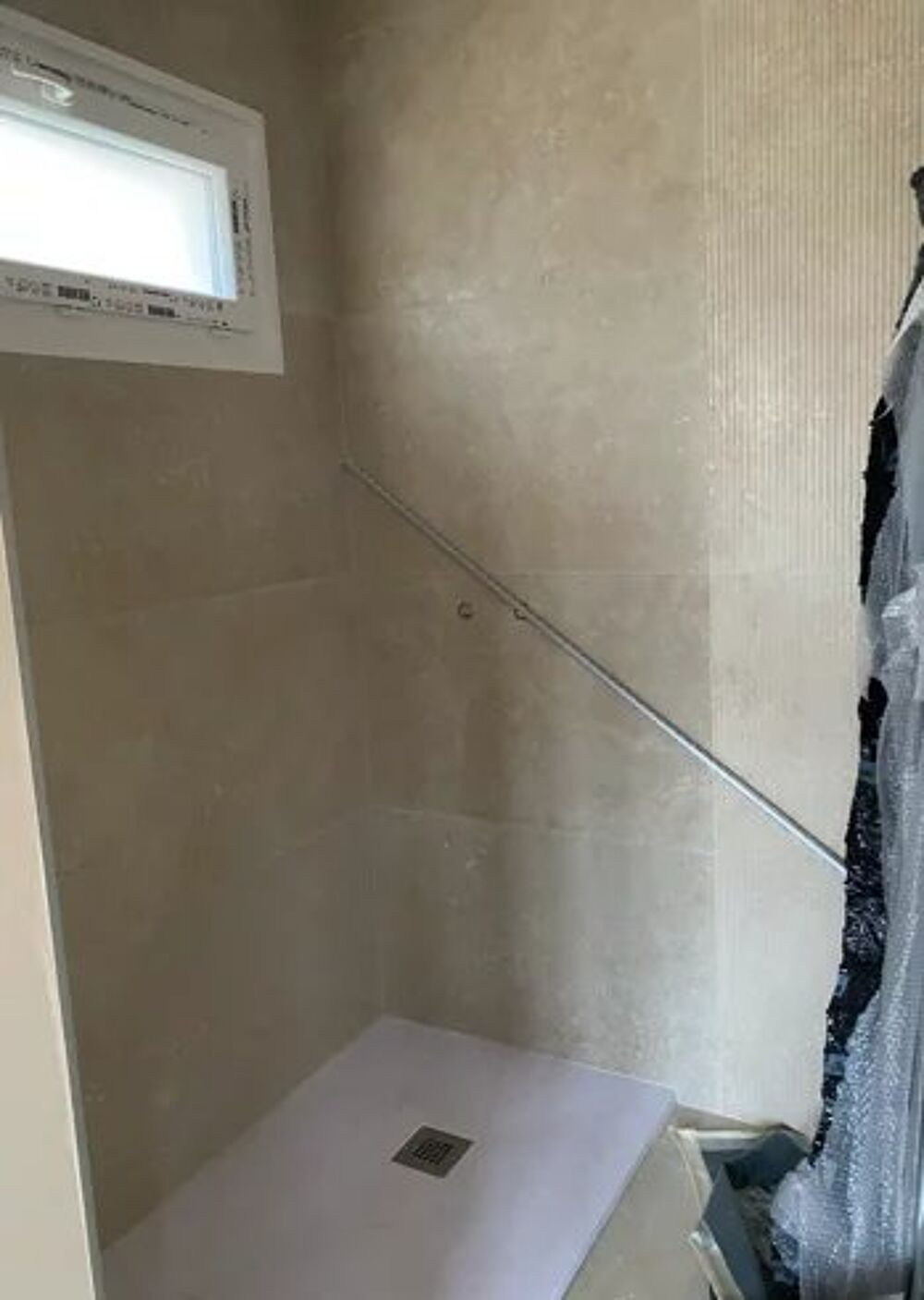 Location Maison Villa neuve de 140 m² plein sud avec piscine, aperçu mer et pres Tourrettes-sur-loup