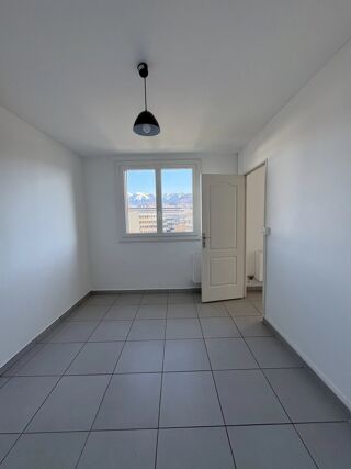  Appartement � louer 4 pi�ces 68 m�