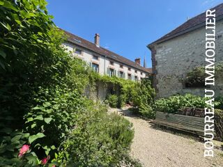  Maison à vendre 12 pièces 242 m²